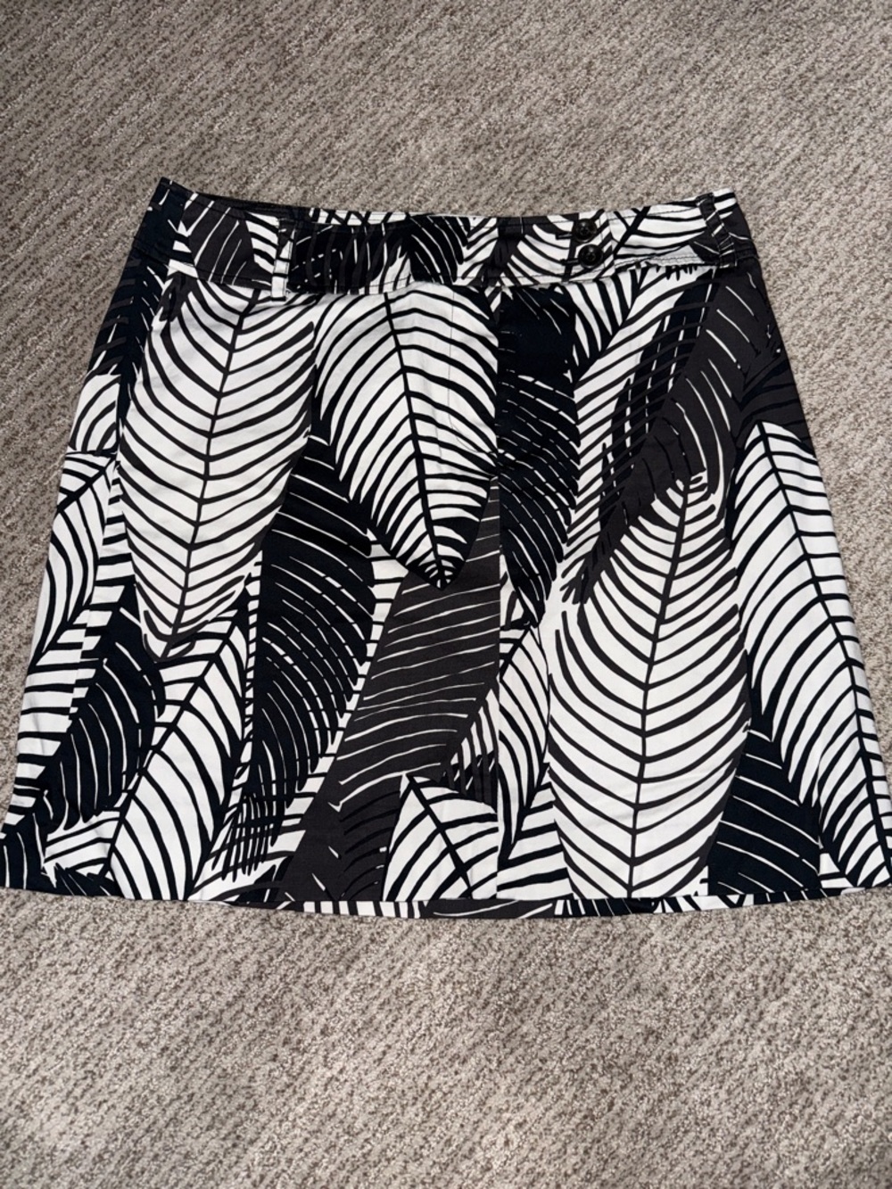 White House Black Market Black & White Leaf-Print A-Line Skirt - Women